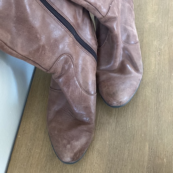 B.O.C womens brown leather boots 8.5 - Picture 3 of 5